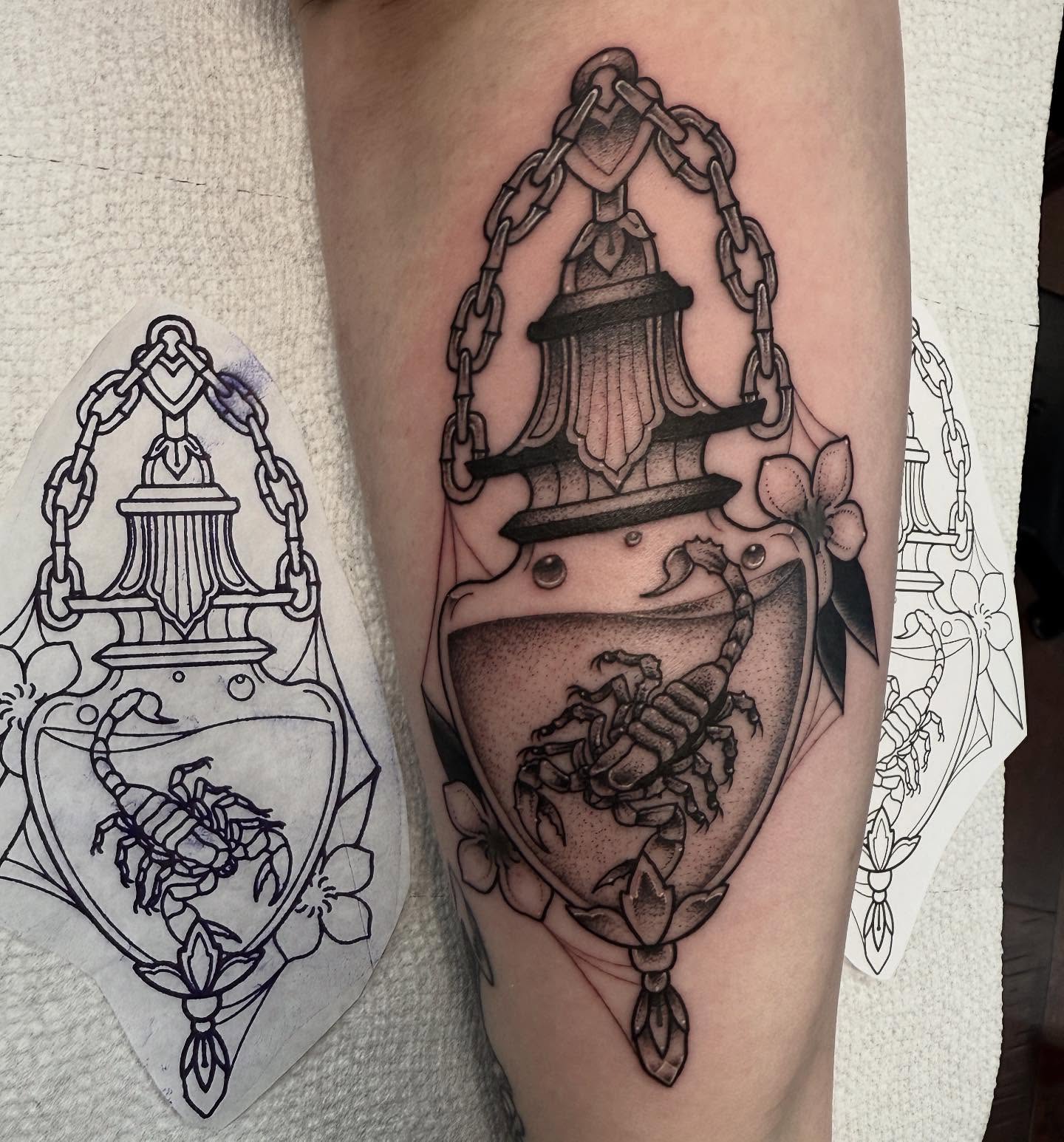 Tattoo by @howler.tattoos โ black_and_grey, dotwork