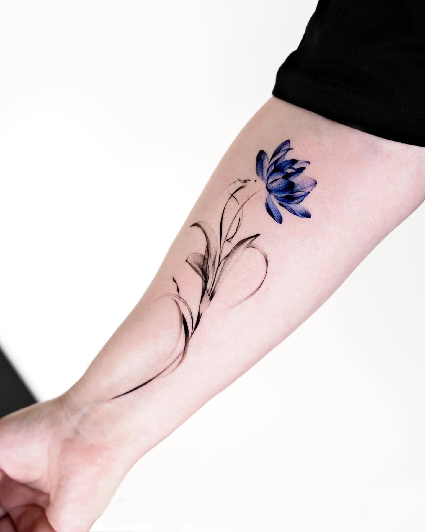 Tattoo by @mukyeon_tattoo — black_and_grey