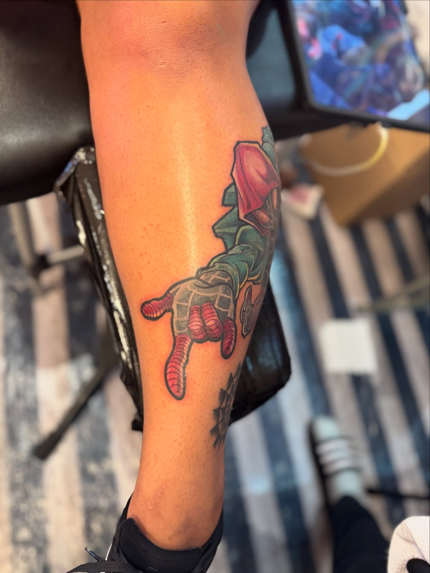 Tattoo by @injectintelligence — geometric