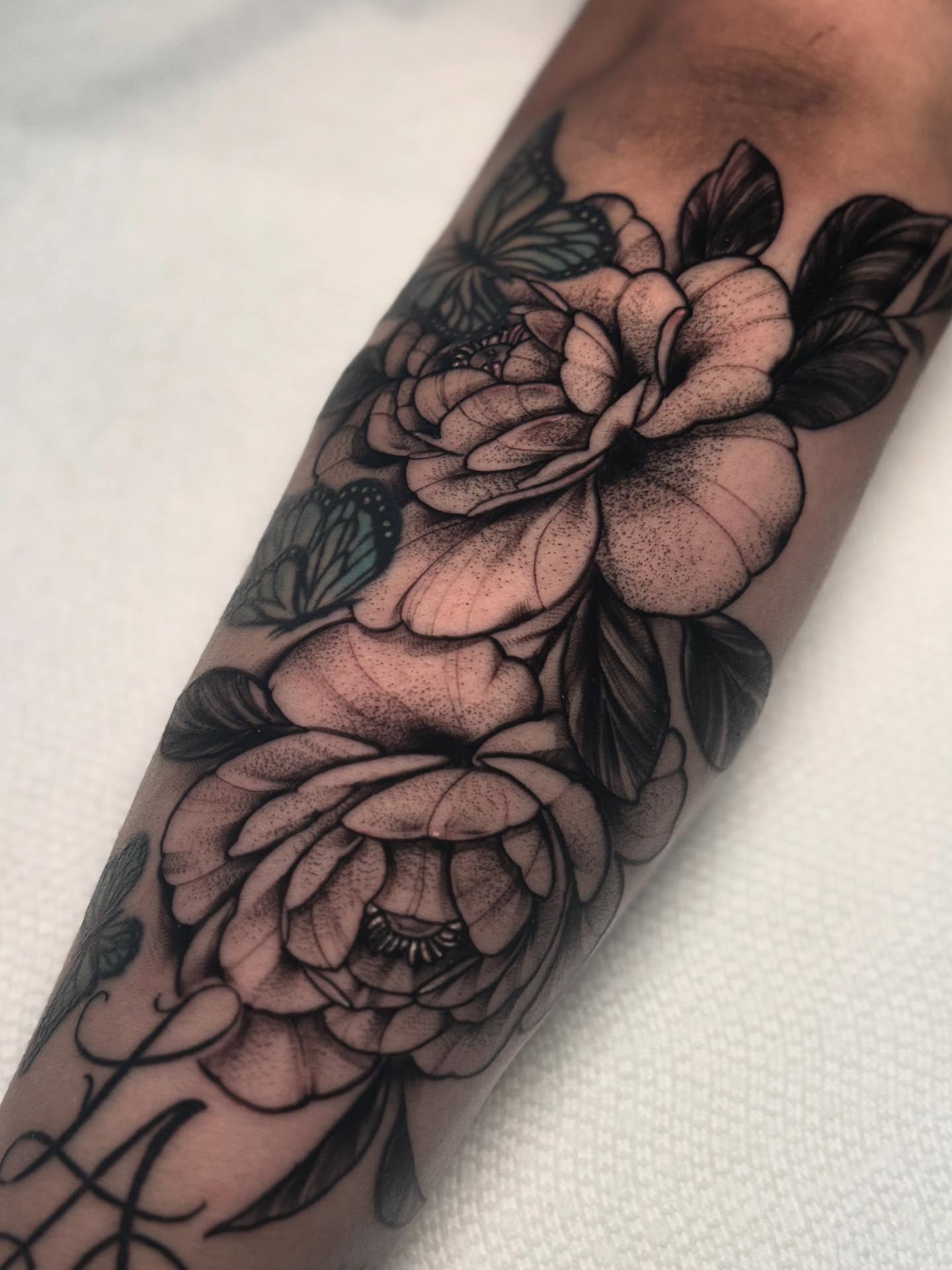 Tattoo by @cassangelotattoo — black_and_grey, realism
