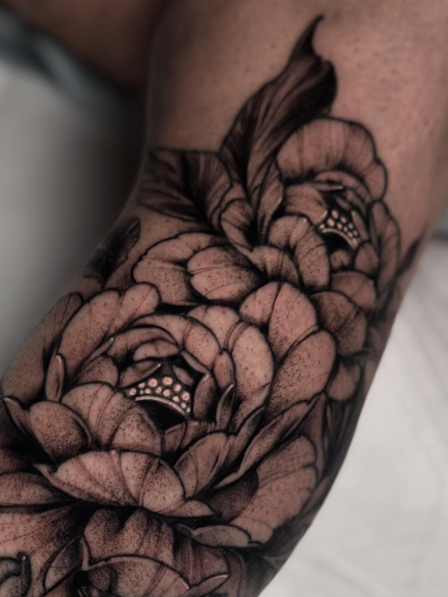 Tattoo by @cassangelotattoo — black_and_grey, realism