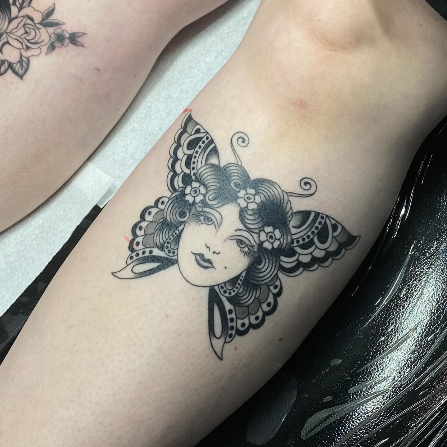 Tattoo by @stephhudsontattoo — black_and_grey, illustrative