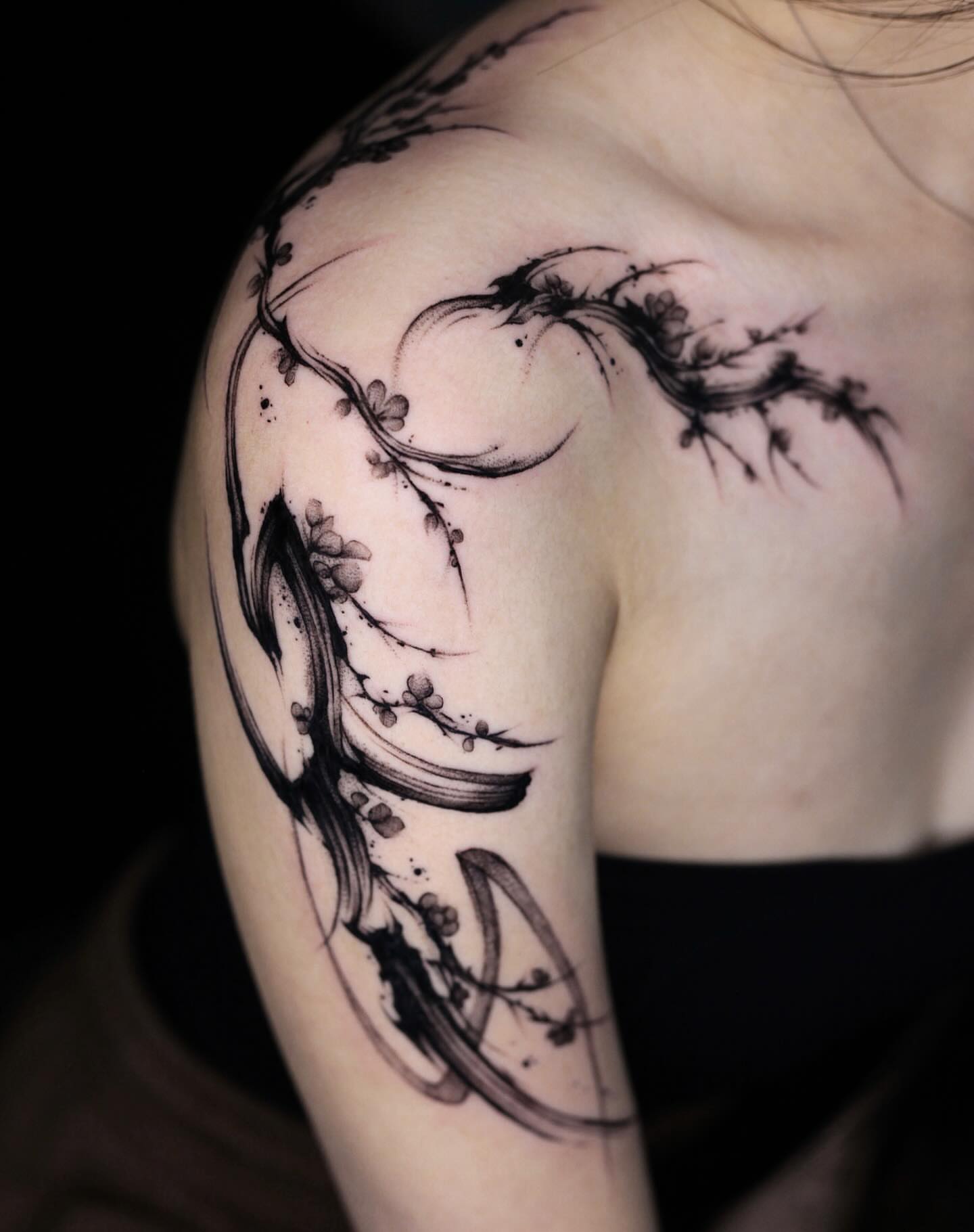 Tattoo by @kim9ang — black_and_grey, dotwork