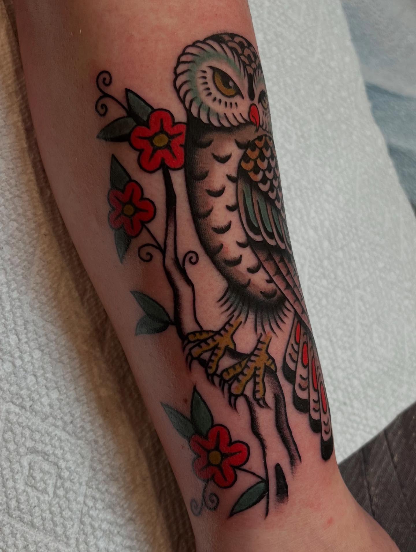 Owl American traditional tattoo on the forearm by Liv :)