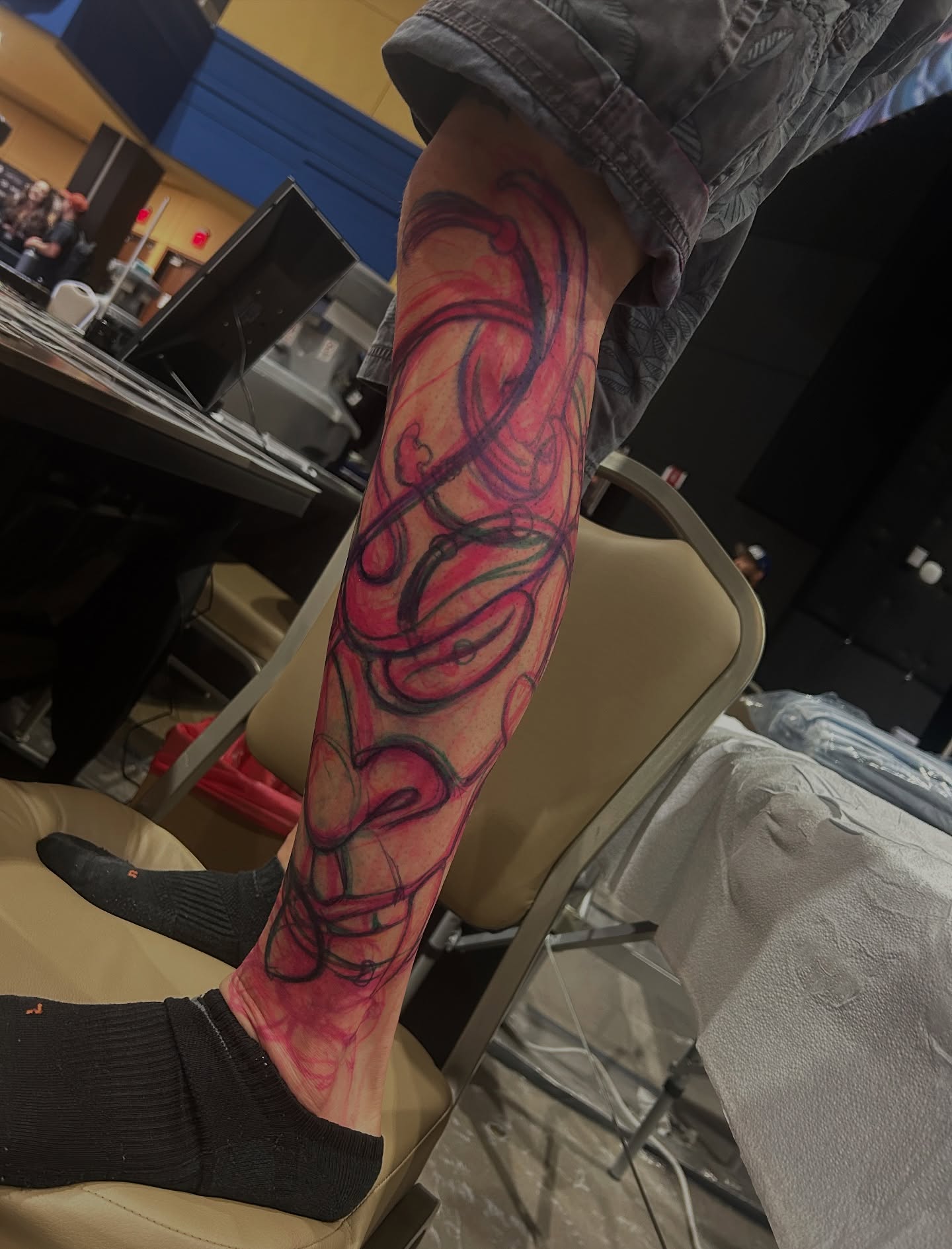 Abstract swirls tattoo on the forearm by Manuel Alejandro Maldonado