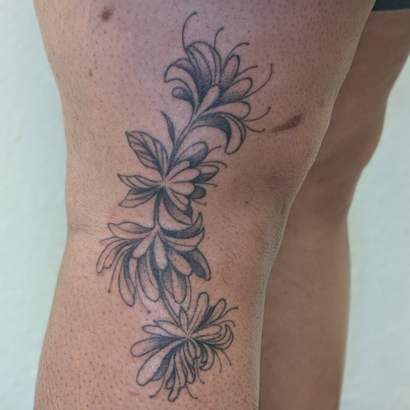Tattoo by @fernewt — black_and_grey