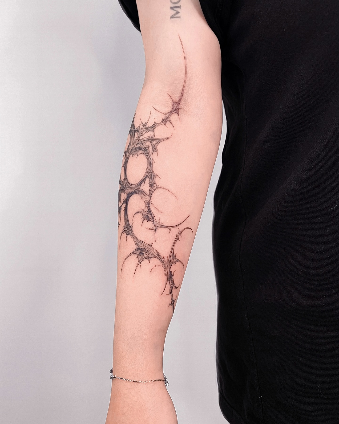 Tattoo by @ycc_tattoo — black_and_grey, geometric