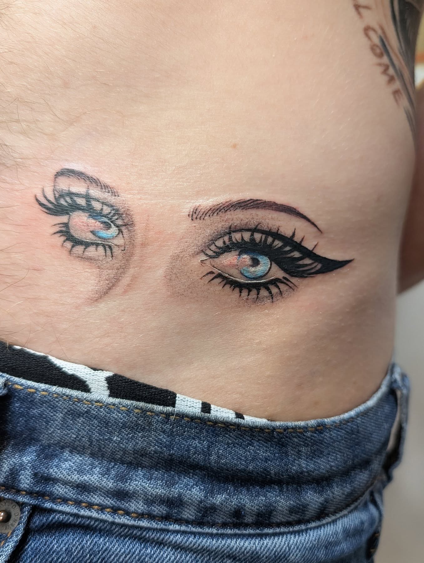 Eyes realism tattoo on the chest by ✨Vii Duquette✨