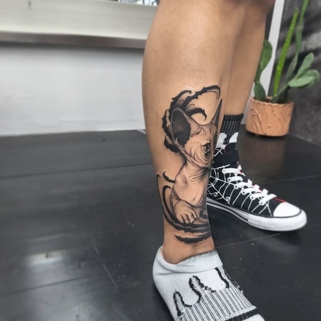 Tattoo by @_mujerdemuerte — realism, black_and_grey