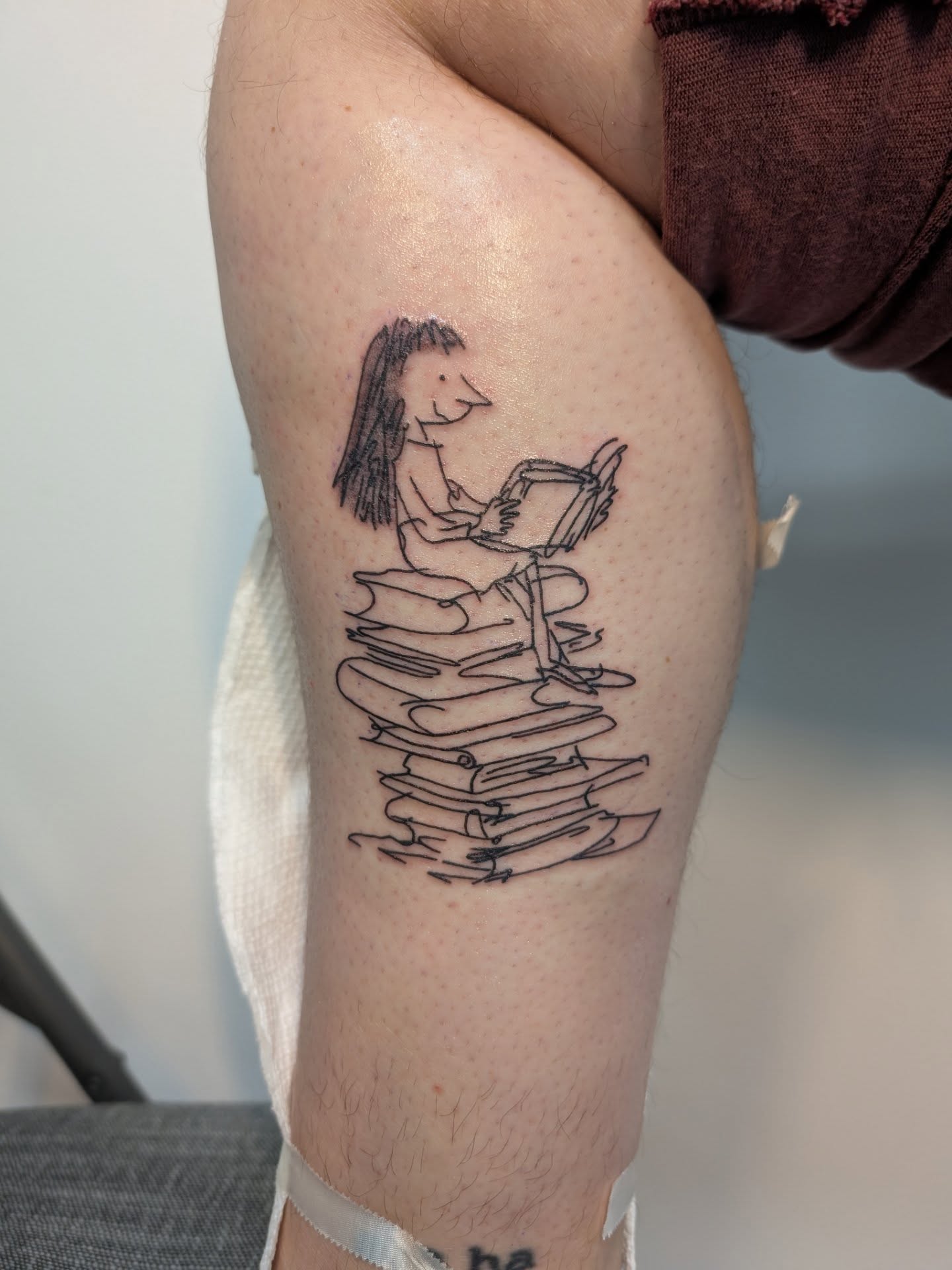 Reading girl fine line tattoo on the forearm by Karis Yoo▪️Licensed Tattoo Artist