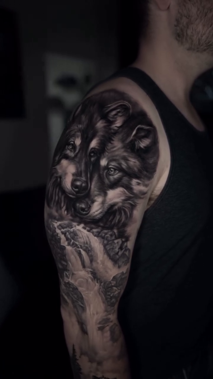 Wolves realism tattoo by Gregorio Devera