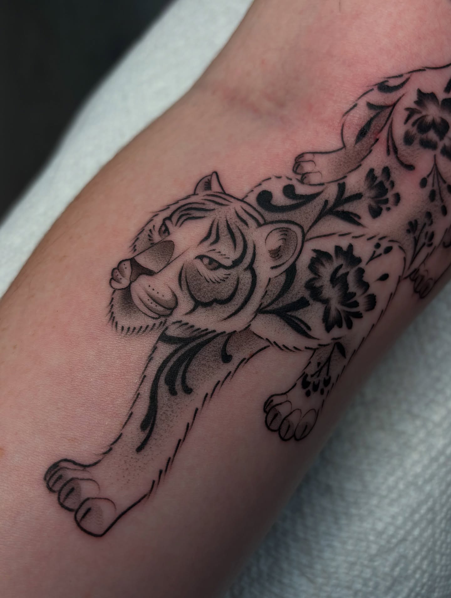 Tattoo by @tattoosbymeach — black_and_grey