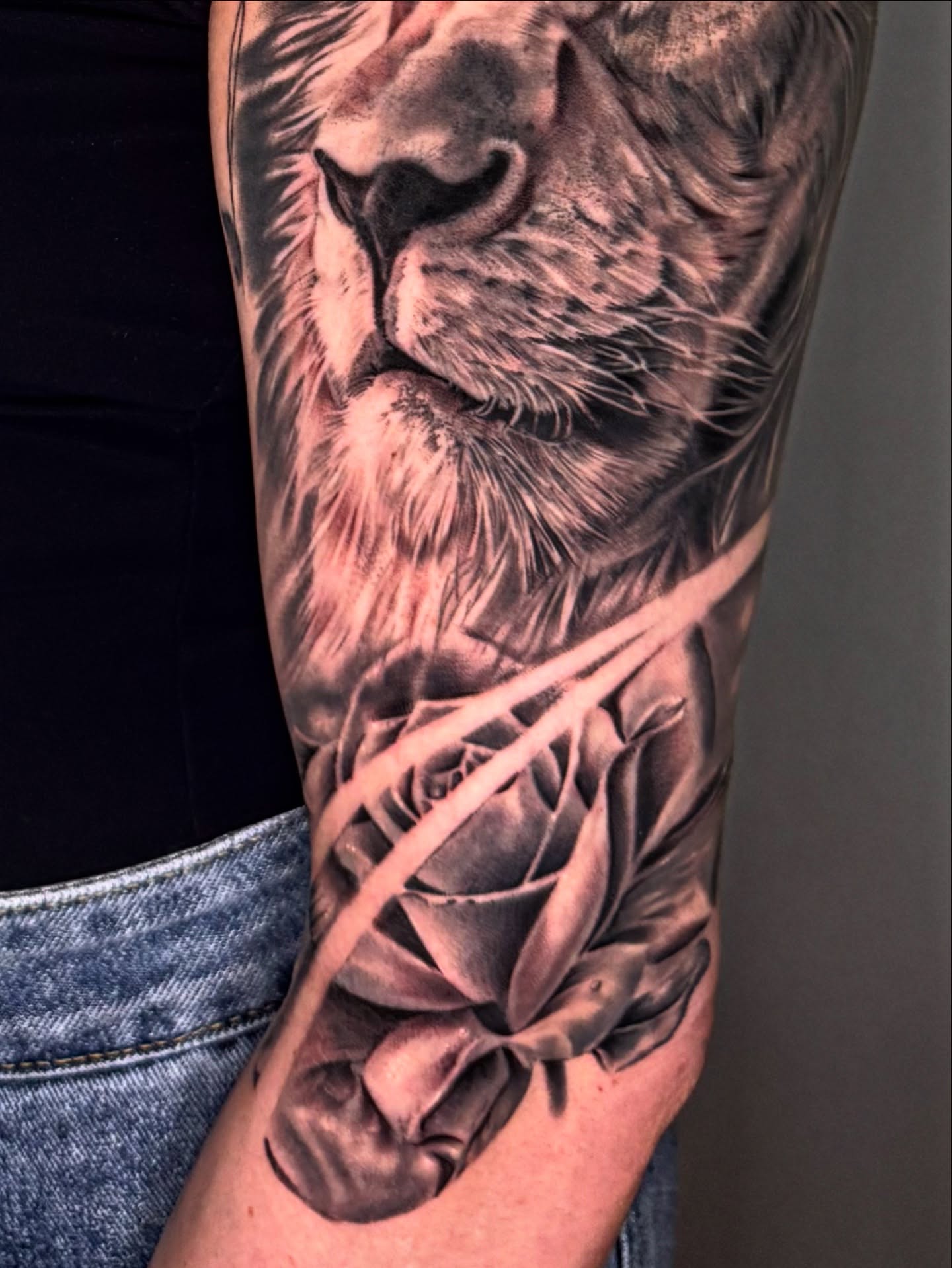 Tattoo by @fa.inkk — realism, black_and_grey