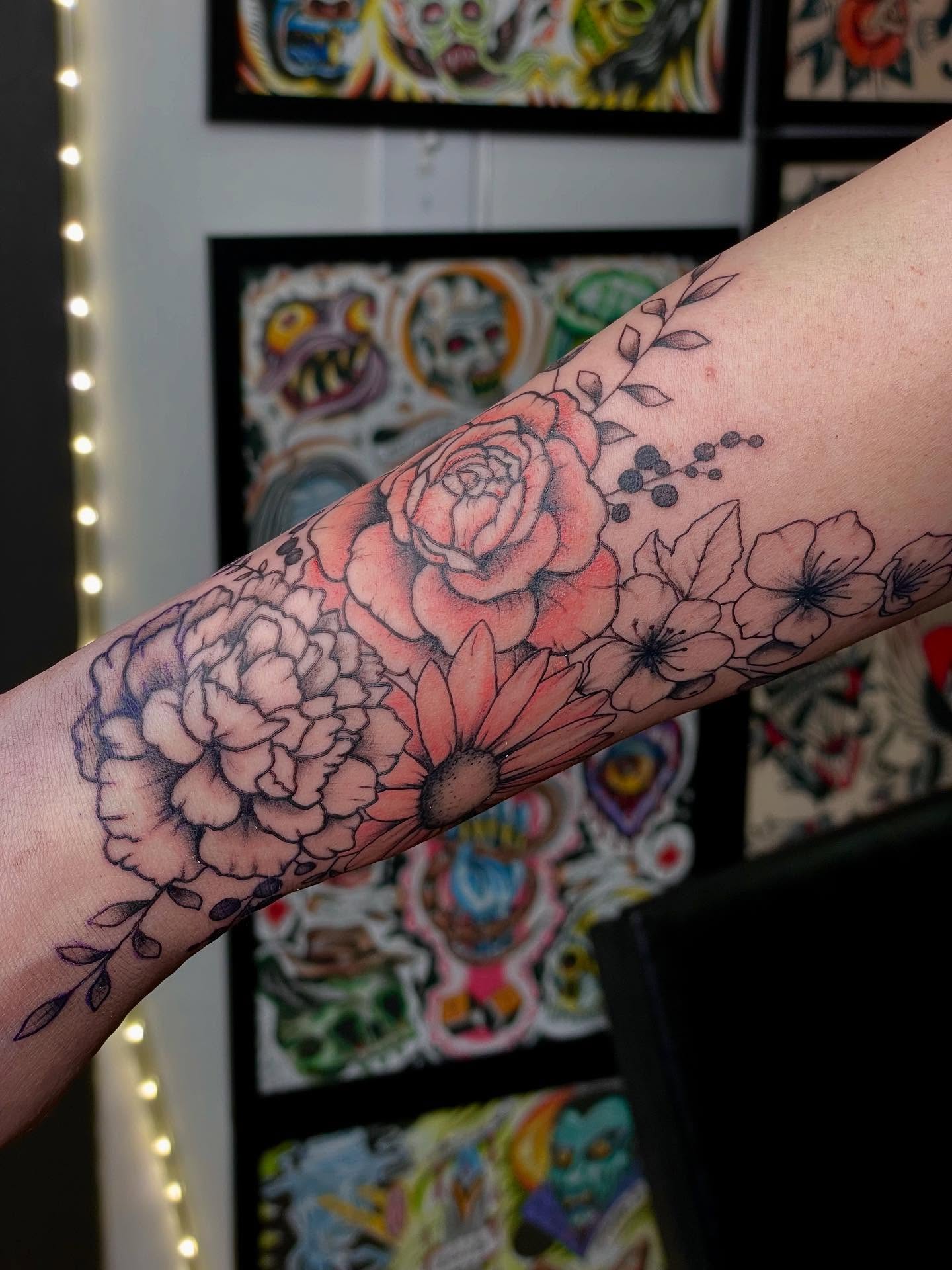 Tattoo by @inkedbyharlow โ american_traditional, dotwork