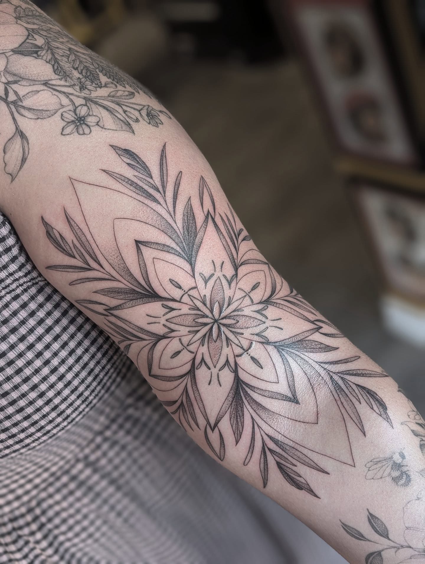 Tattoo by @kattiebaby — dotwork, geometric