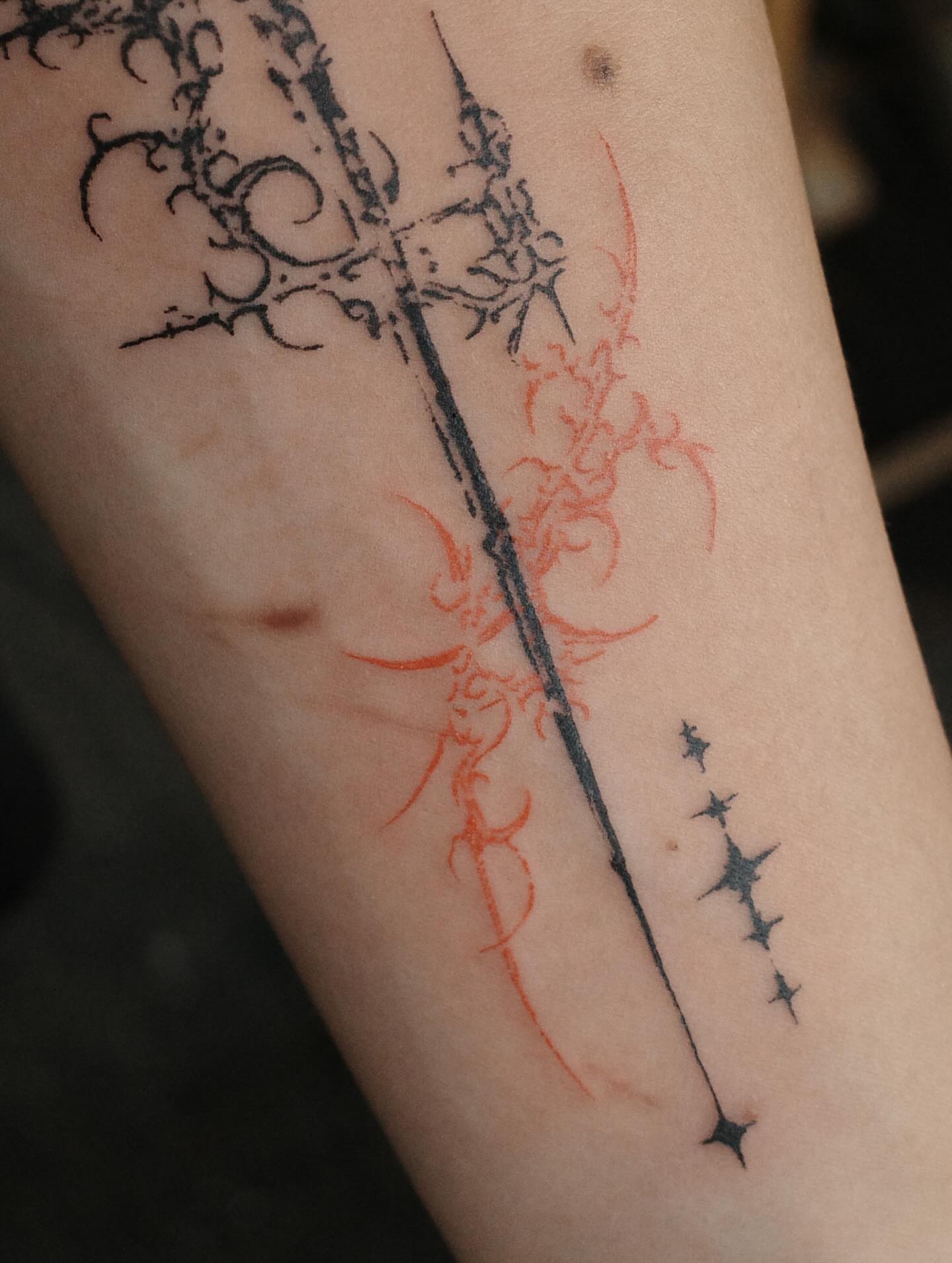 Tattoo by @gf.tattookorat — neo_traditional, tribal
