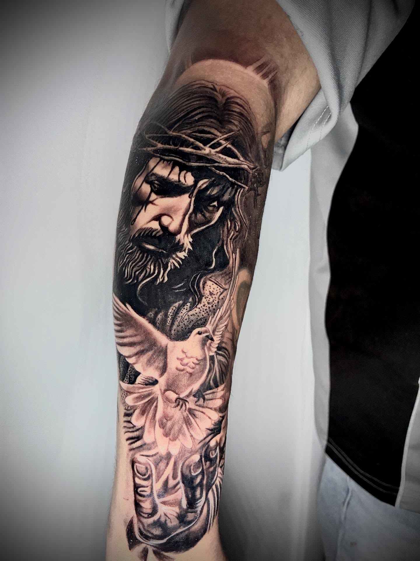 Tattoo by @danielruiz_art — realism, black_and_grey