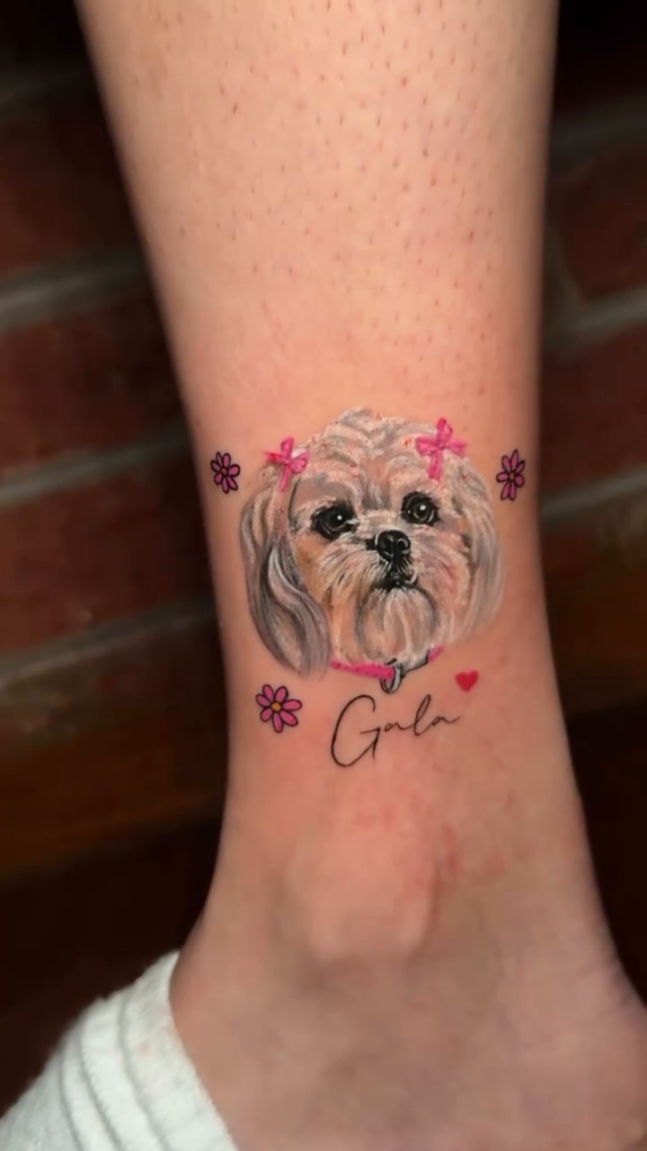 Tattoo by @mishelcastro_tattoo — realism, fine_line