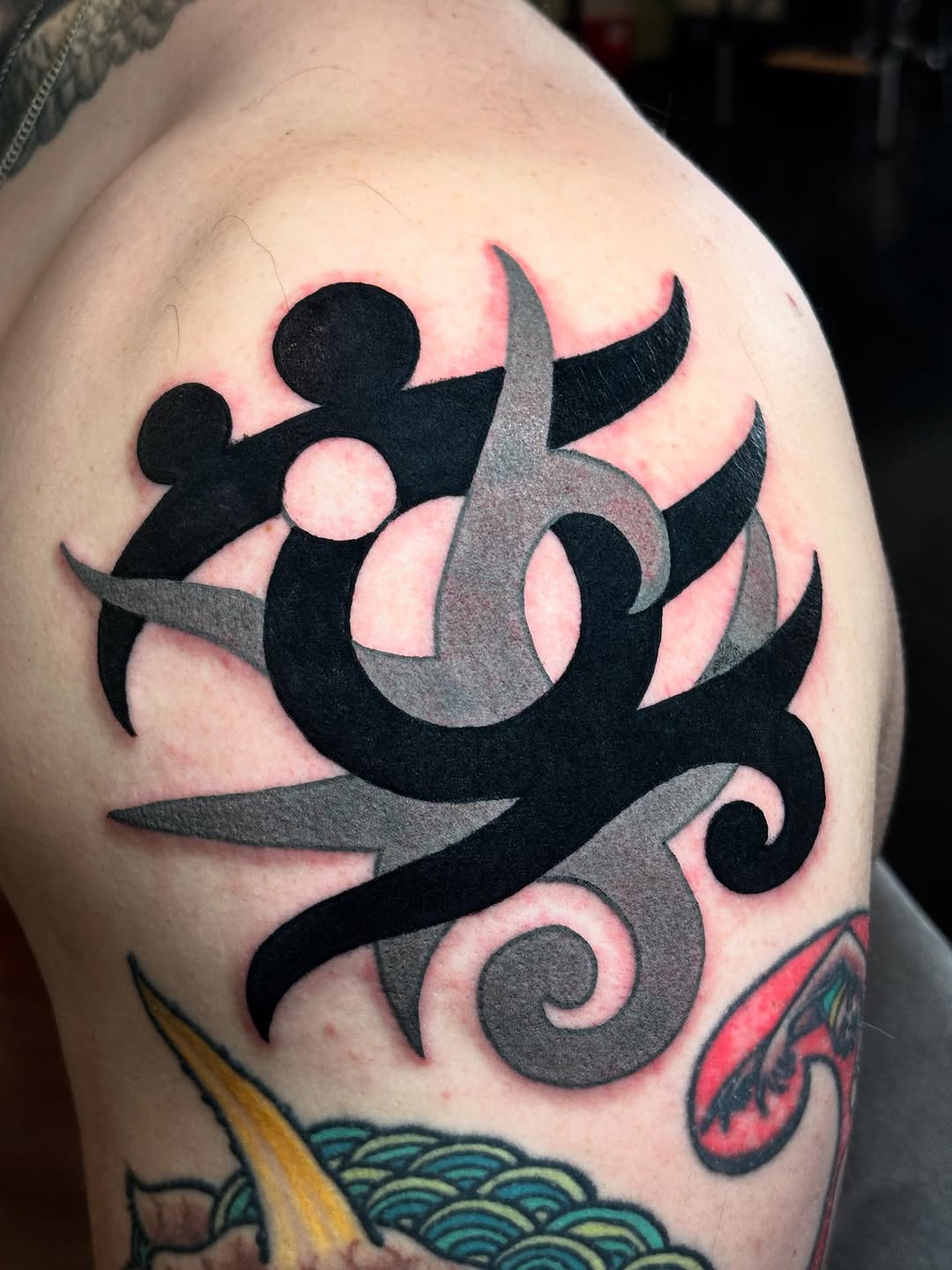 Tattoo by @eric.altonen โ blackwork, ornamental