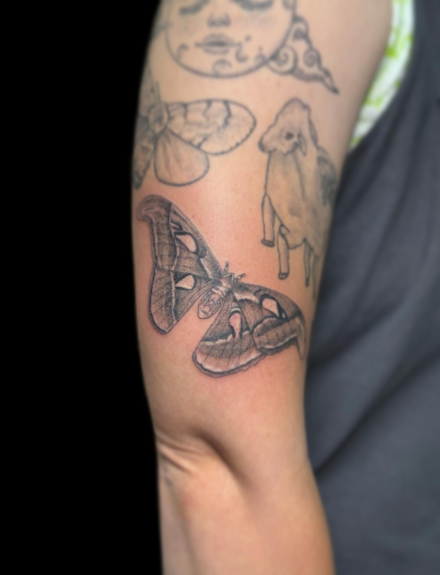 Tattoo by @theinkedfrog — black_and_grey