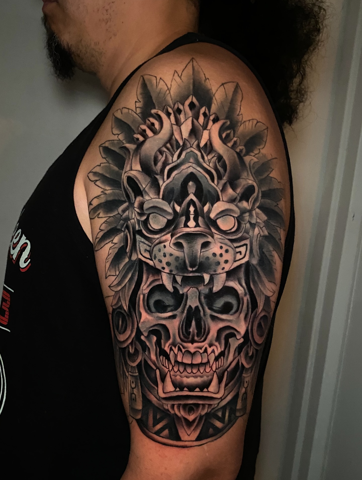 Tattoo by @pablof.tattoos — black_and_grey, geometric