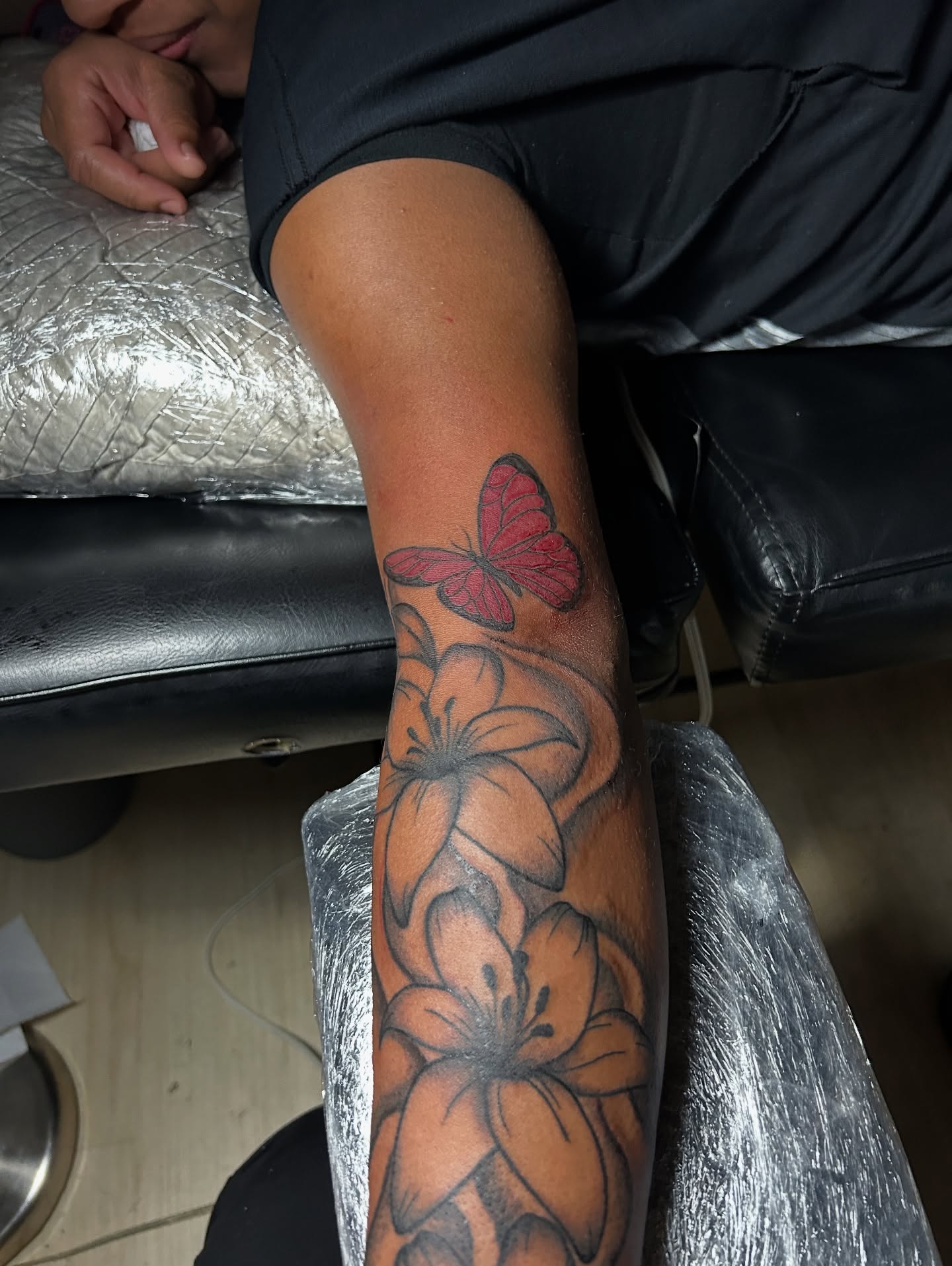 Tattoo by @nylainkedyou — black_and_grey