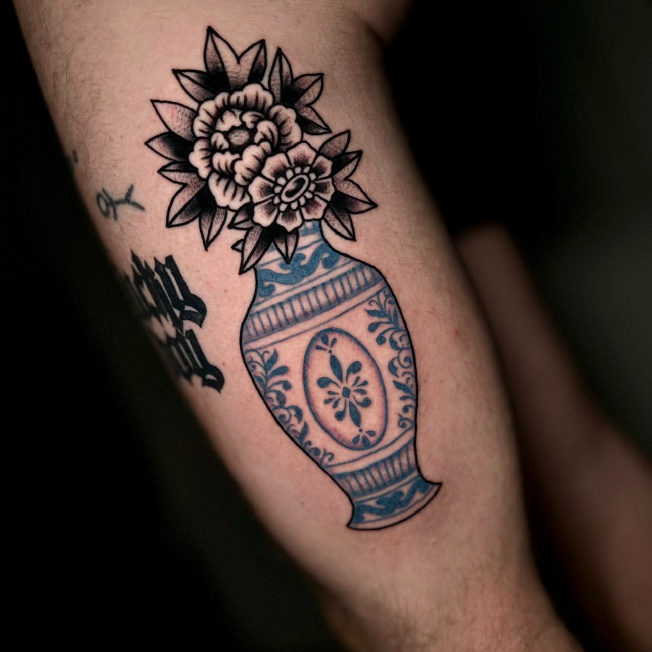 Tattoo by @hotdonnatattoos — black_and_grey