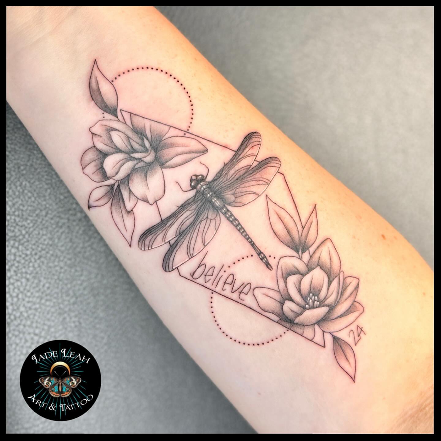 Tattoo by @jadeleah.artandtattoo β dotwork, realism