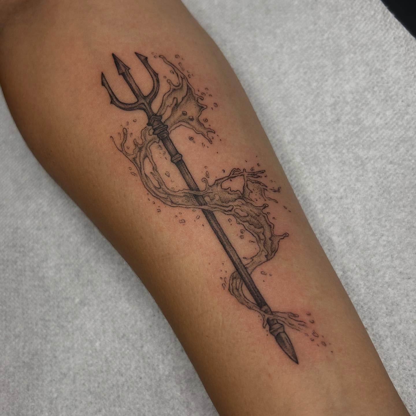 Tattoo by @sweetcarolinetattoo — black_and_grey