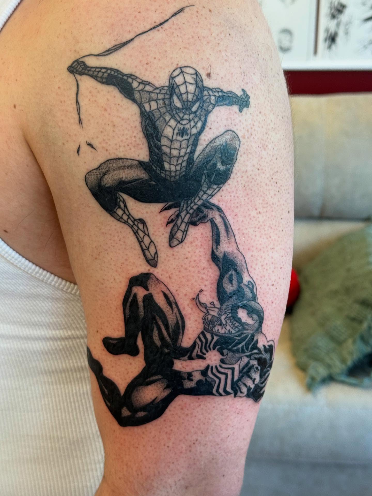 Tattoo by @raeofsunshine.tts — dotwork