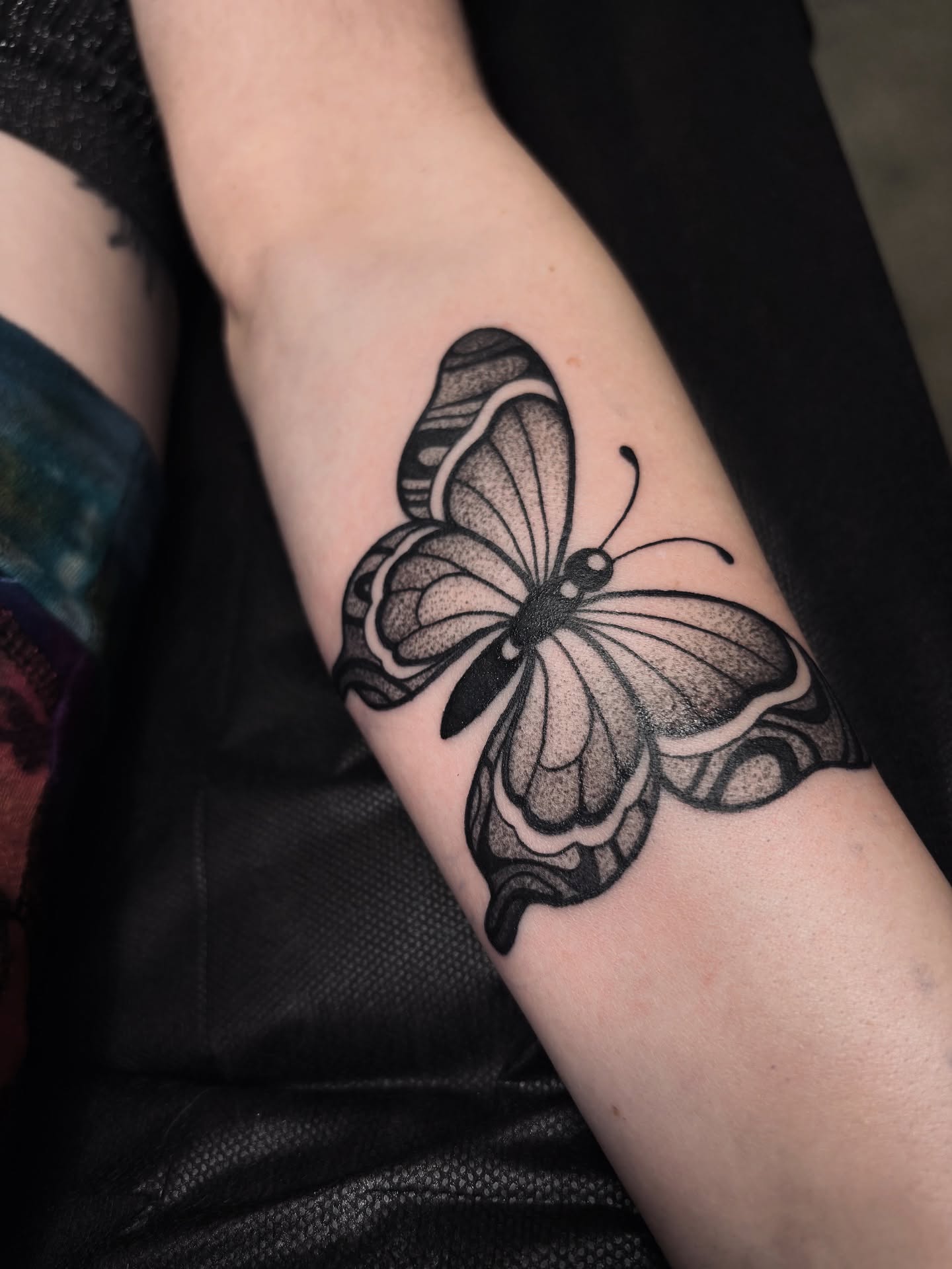 Tattoo by @kolbialexis — dotwork