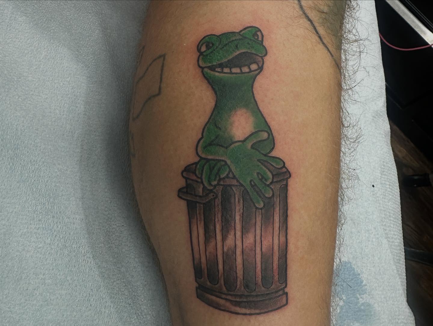 Kermit the frog realism tattoo on the thigh by Andrea Lynne Hastings-Craven Tattoo Artist, Cleveland, Ohio