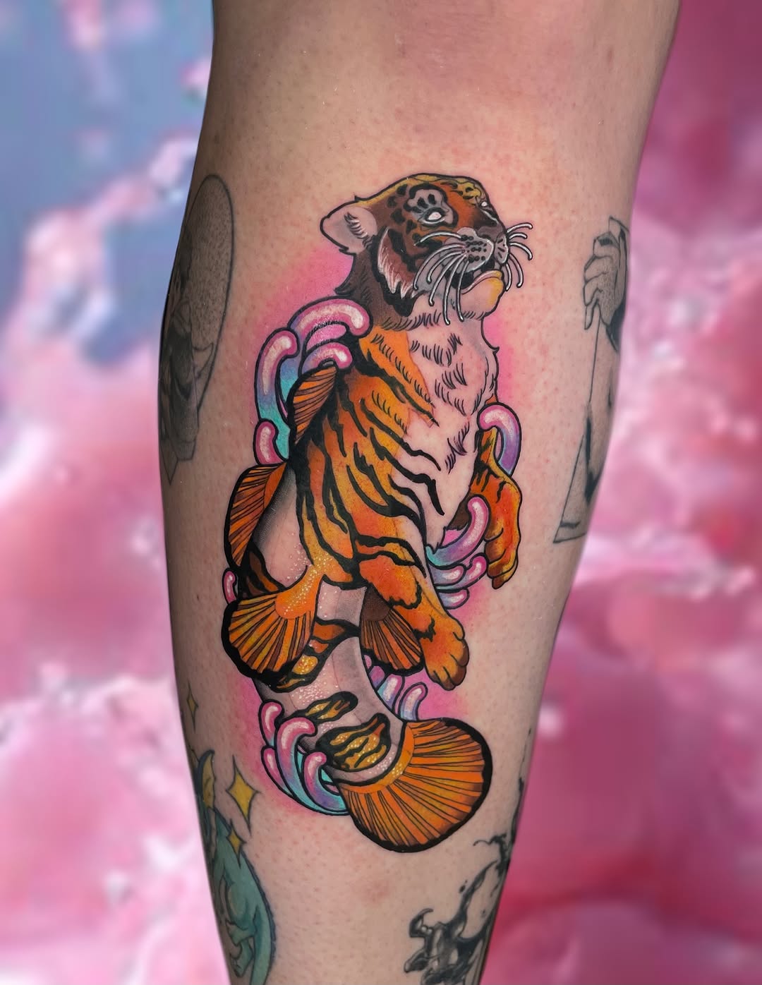 Tattoo by @hongo.azul.tattoos — new_school, illustrative