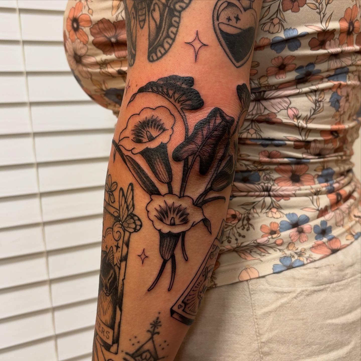 Tattoo by @rachel.cool — american_traditional