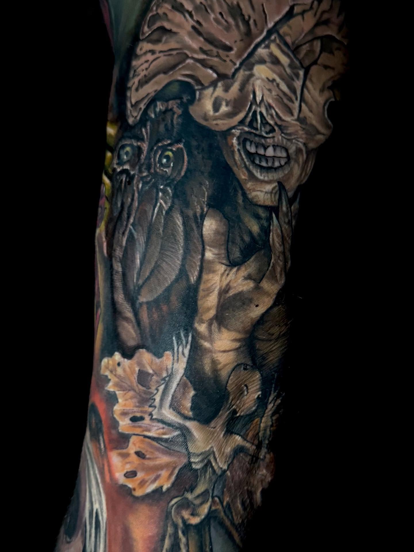 Tattoo by @aaronysidro — realism, dark_realism