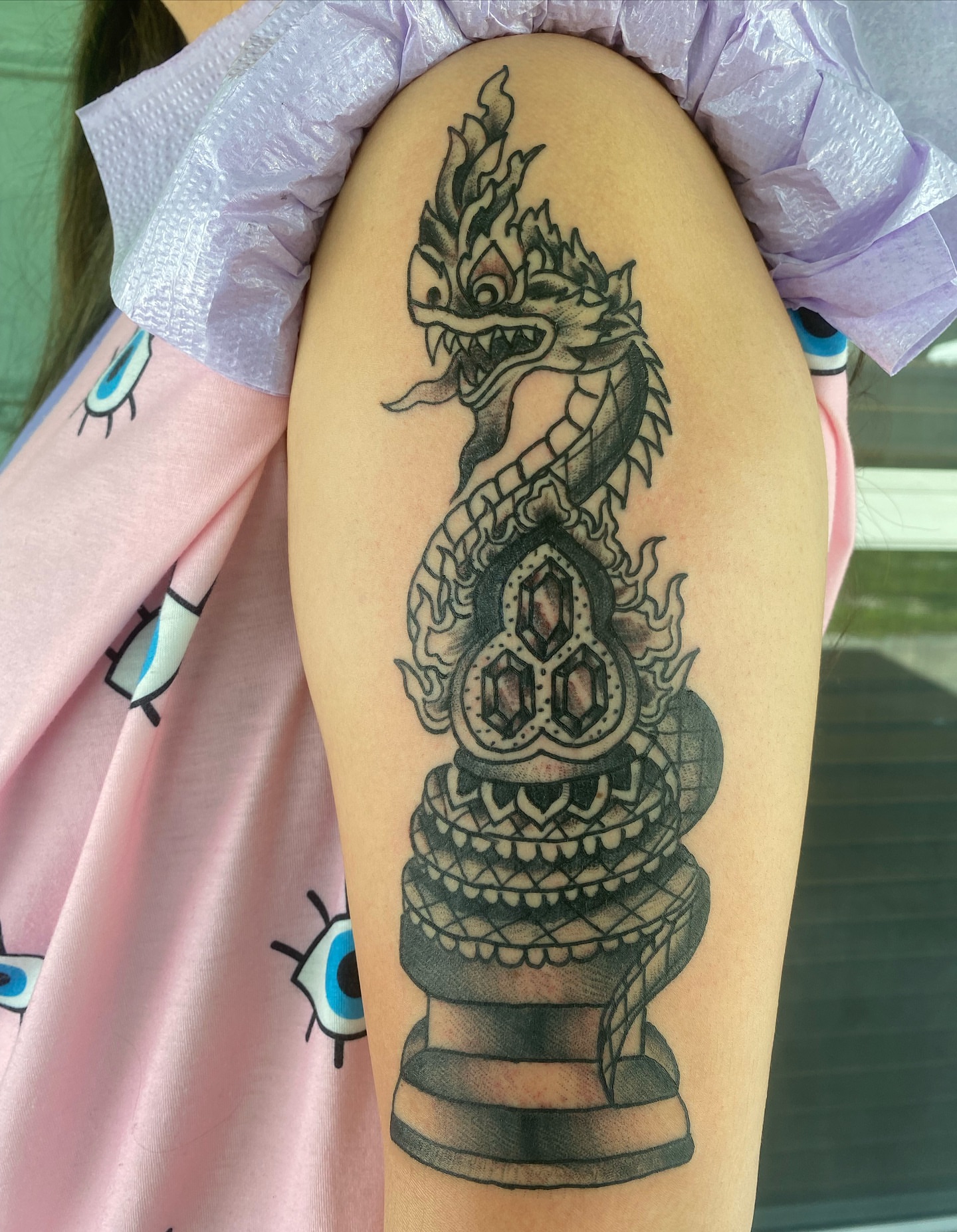 Tattoo by @zacharyiangarden — black_and_grey
