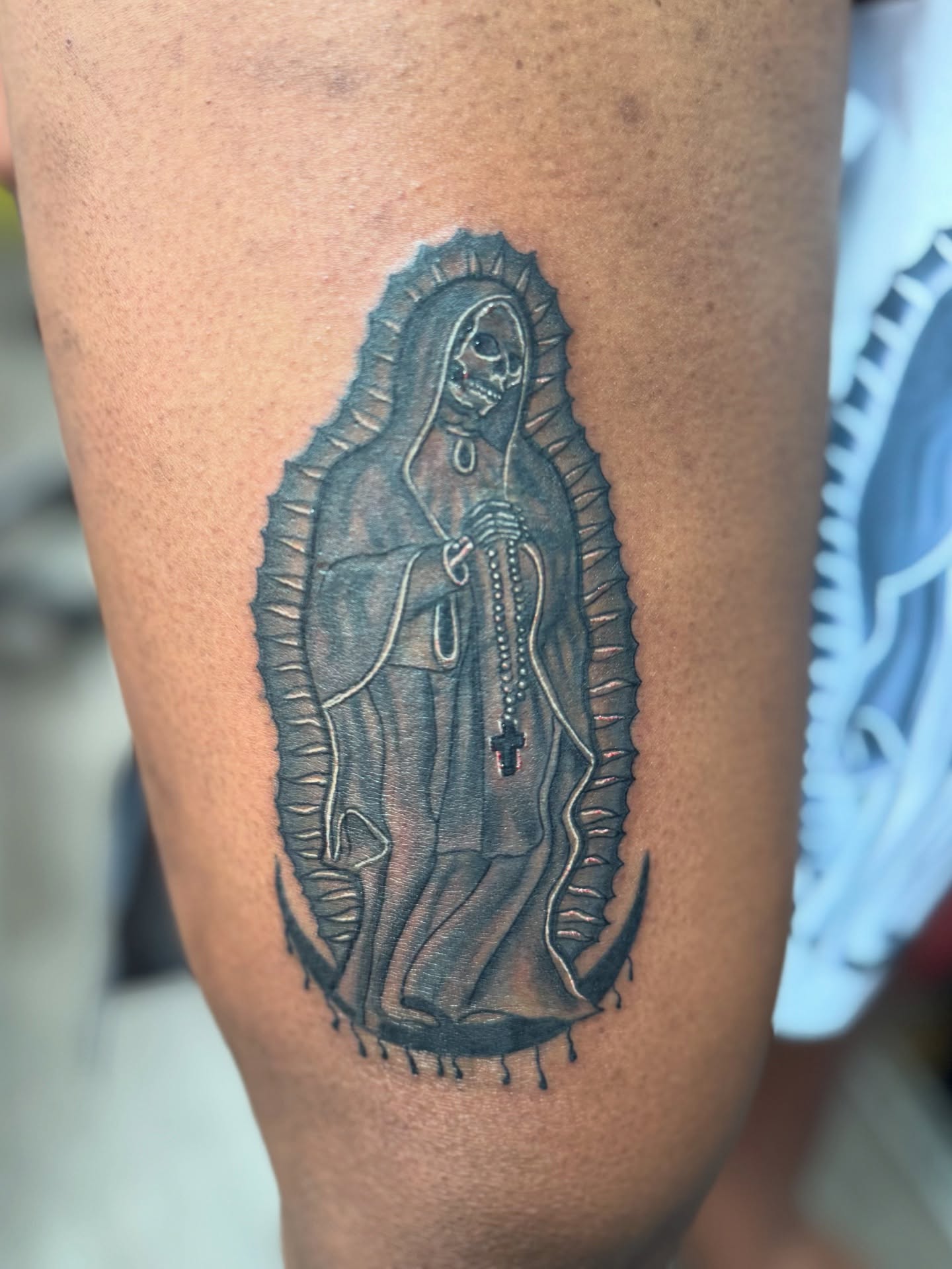 Tattoo by @mz_tattoony — black_and_grey