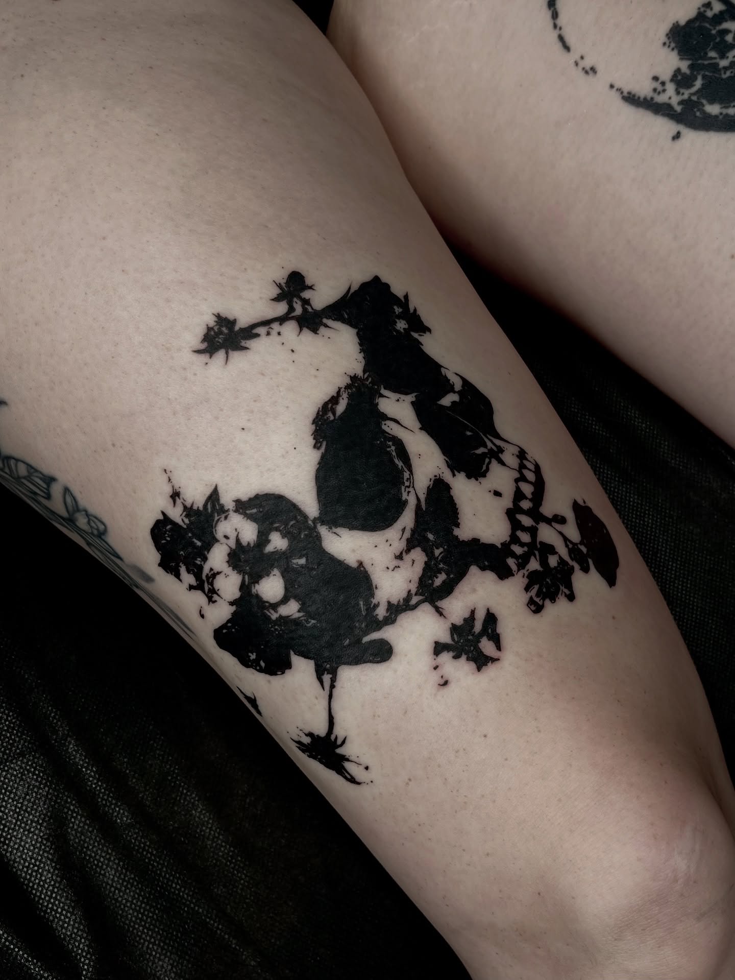 Skull and roses dark realism tattoo on the forearm by ✩gracie ⋆｡°✩