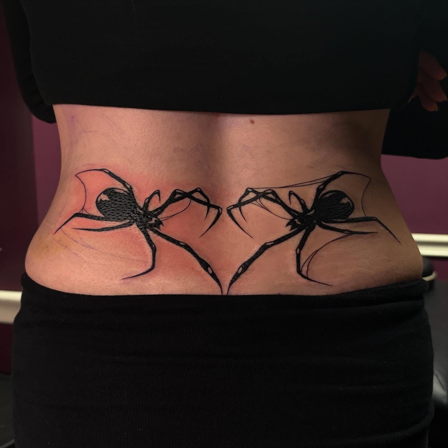 Tattoo by @piscesiscariot11 โ black_and_grey