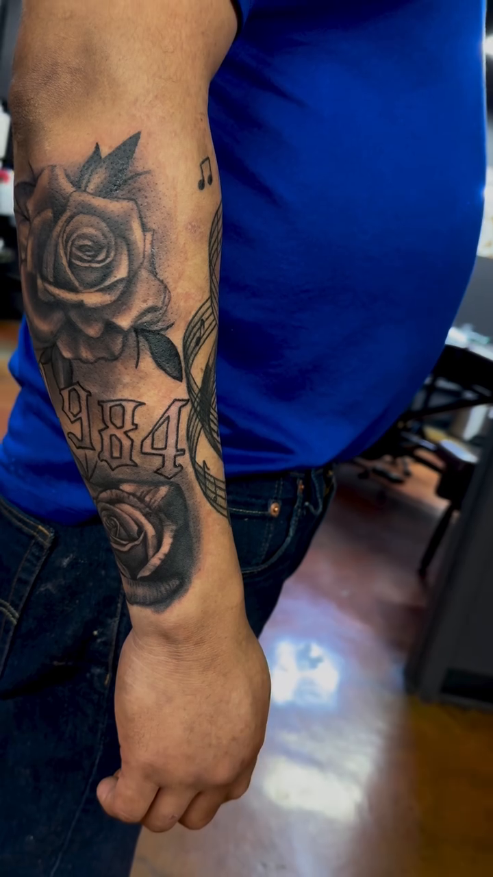Tattoo by @daveisoldbutstillkicknit — realism, black_and_grey
