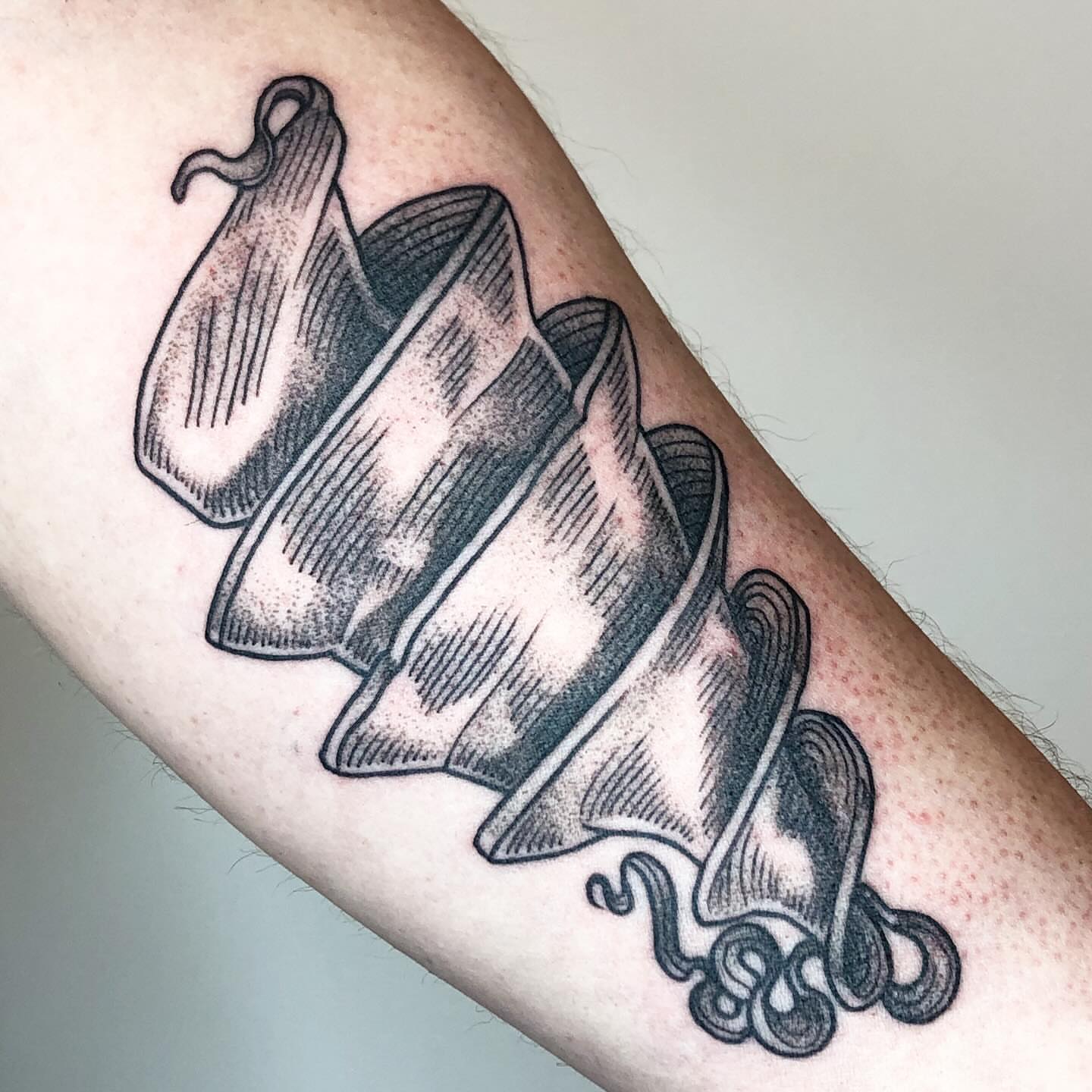 Tattoo by @katie.the.chiang — dotwork