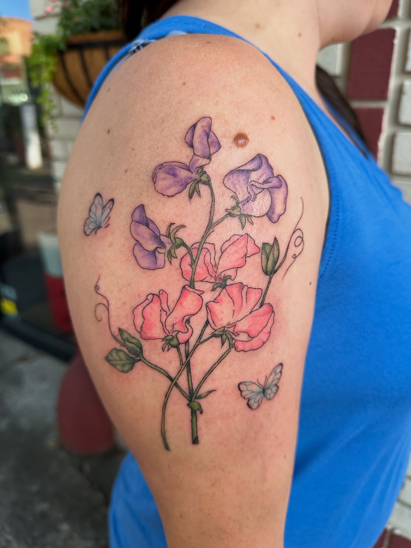 Tattoo by @lauren_delizza — realism, watercolor