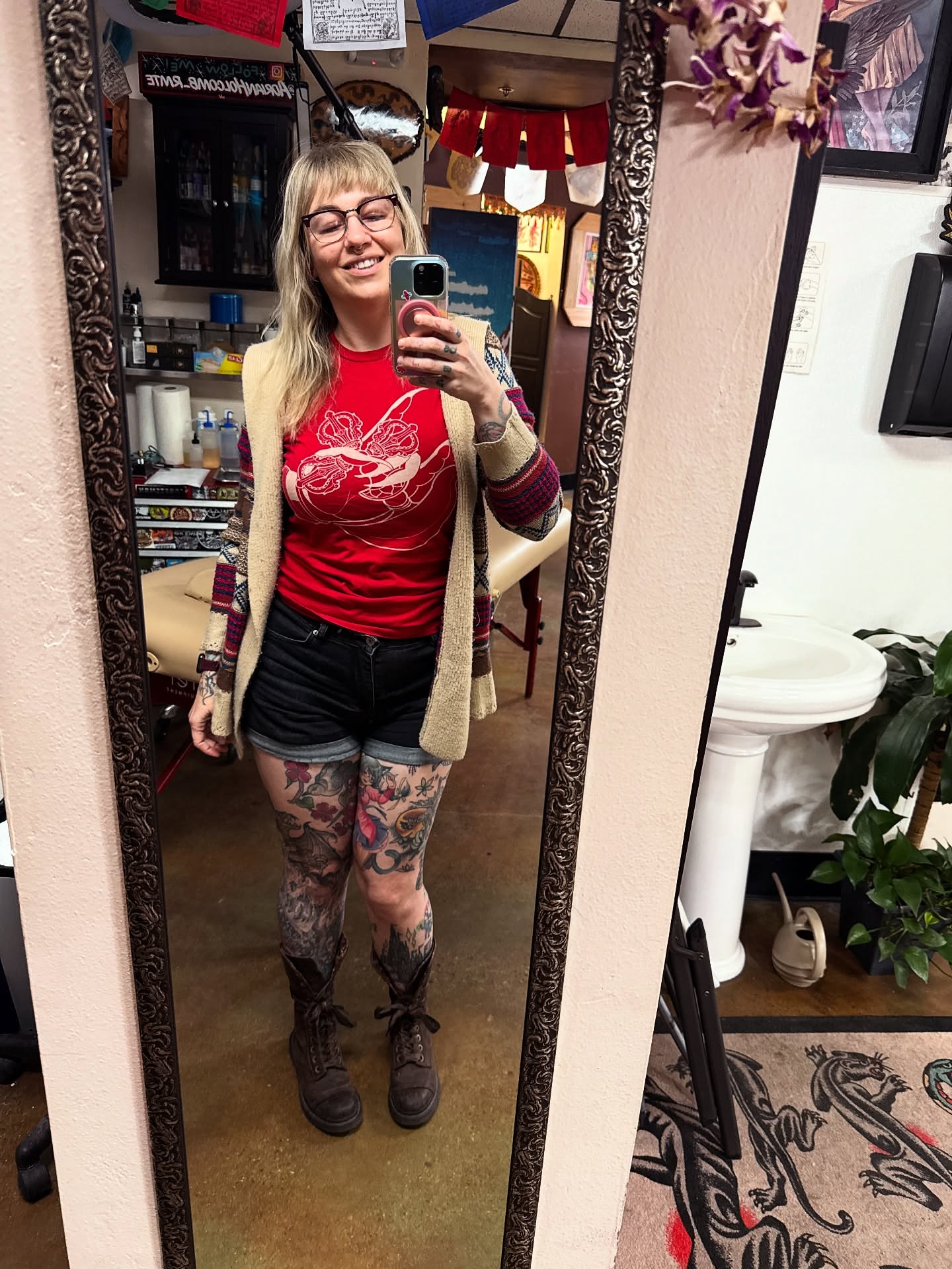 Tattooed legs American traditional tattoo by 𝙹𝚎𝚗 ♡︎