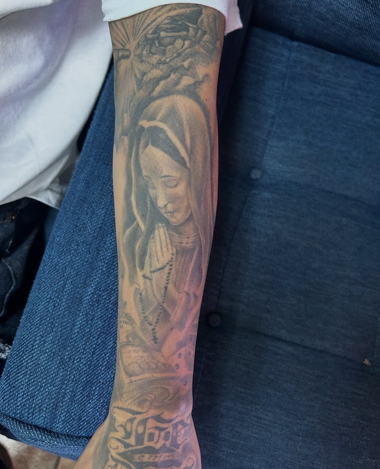 Tattoo by @la_diabhla — realism