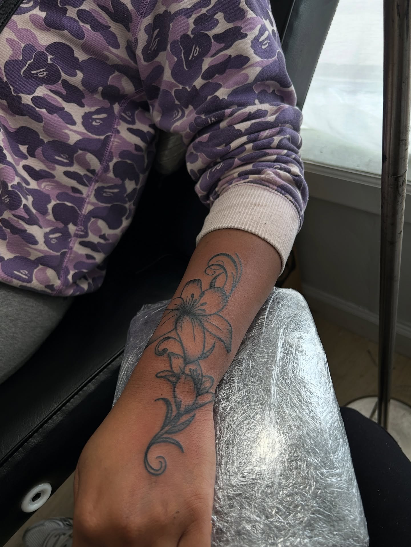 Tattoo by @nylainkedyou — black_and_grey