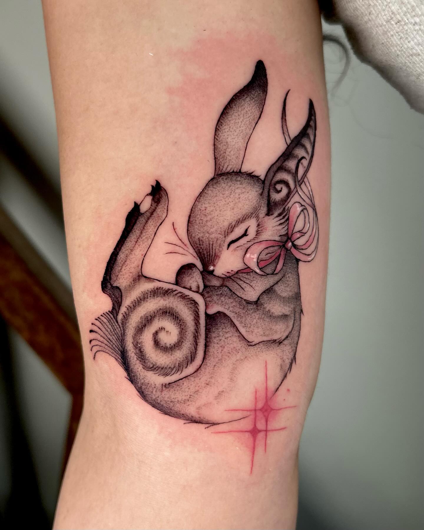 Tattoo by @pixisoda โ dotwork, realism