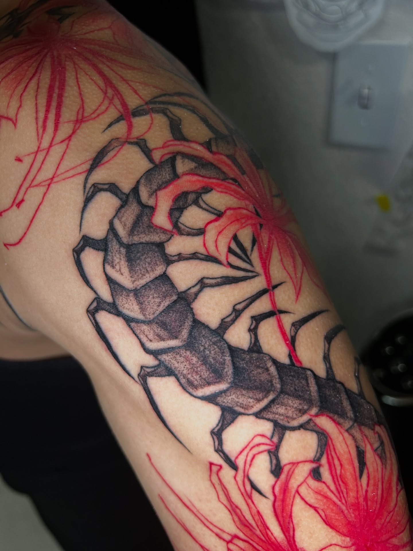 Tattoo by @angiestoki — black_and_grey