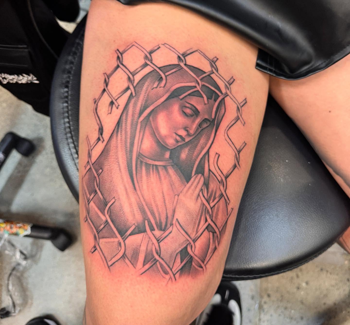 Tattoo by @plata3rl — realism