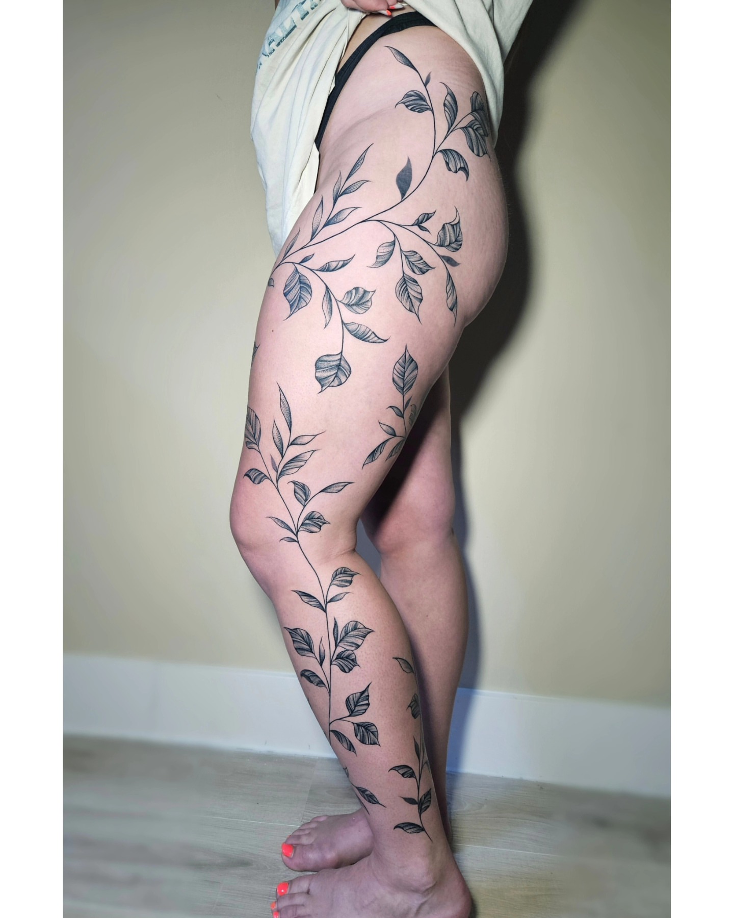Leaf vine black and grey tattoo on the leg by TaylorLeighShermanTattoos OFFICIAL