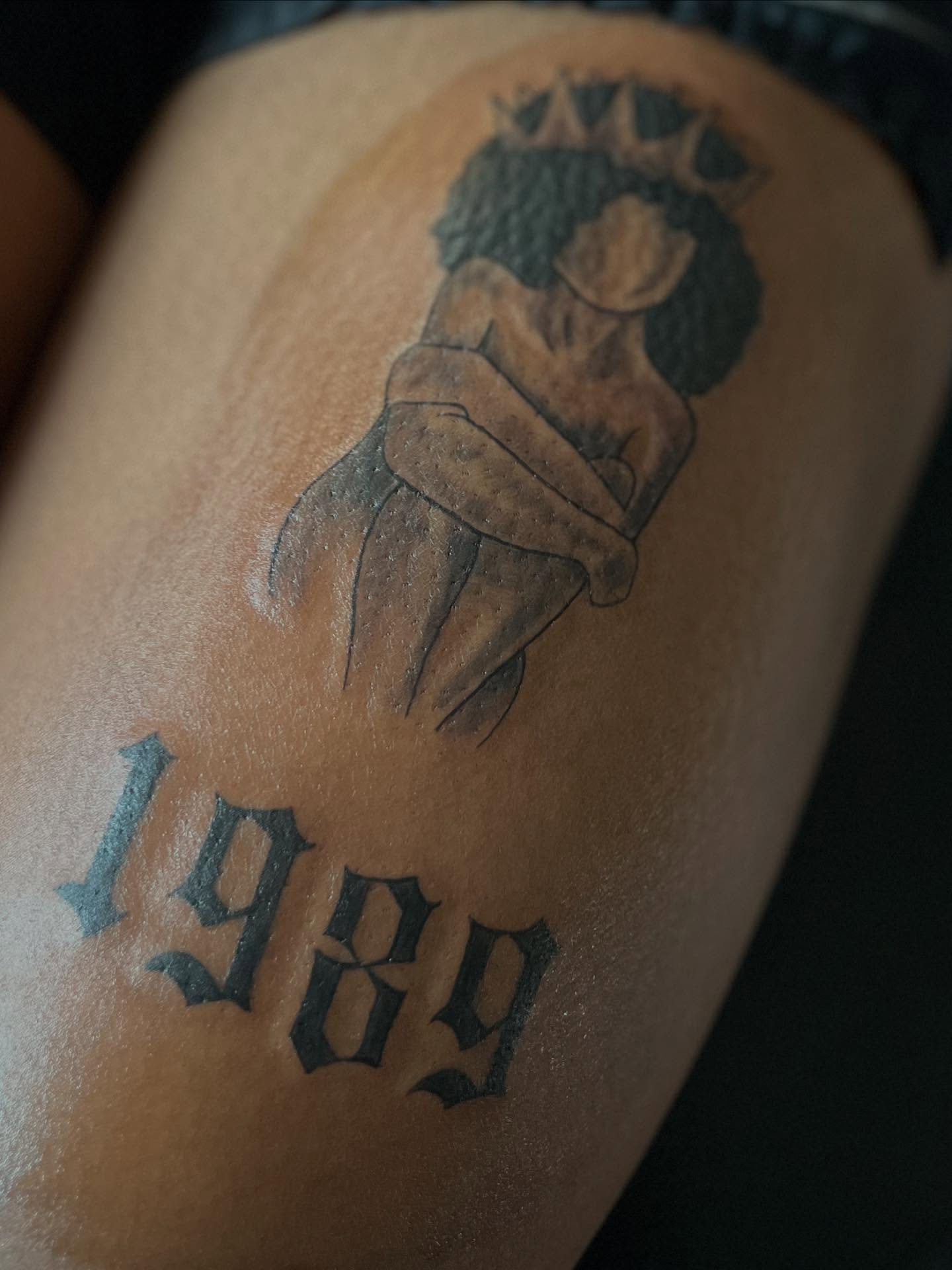 Statue of liberty American traditional tattoo on the thigh by Bris